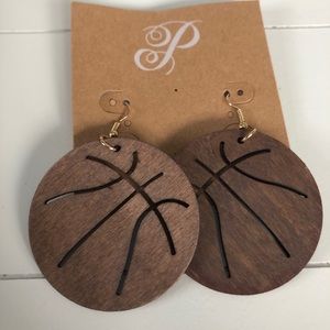 Plunder Basketball wooden earrings